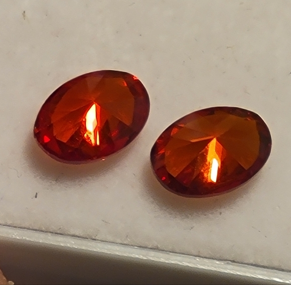 ❤️ SET 1.80ct Ruby Rose Red Oval Cut Pair of 2x Earring Sized (6x4mm) Loose Gems - Picture 4 of 4